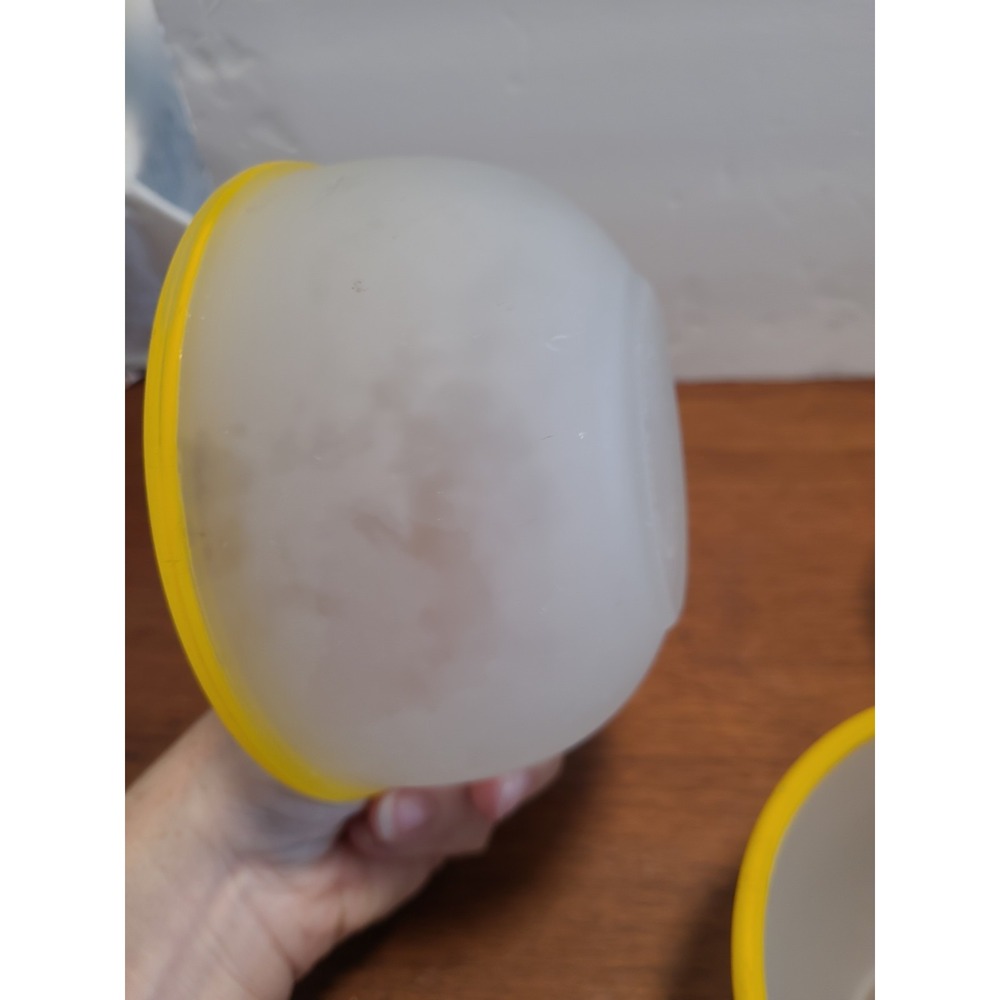 ANCHOR HOCKING VINTAGE 5 in. Frosted Glass Bowl Set 3 With Yellow Rim - Picture 6 of 10